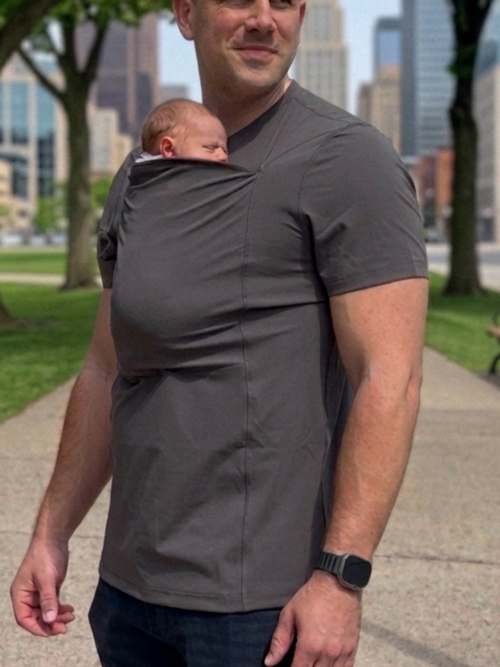 Lalabu Men’s Shortsleeve Babywearing Dad Shirt